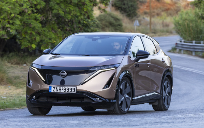 Το Nissan Ariya δεν αποδείχτηκε μόνο τέρας αποδοτικότητας. Αλλά επίσης ένα C-SUV με εντυπωσιακή ατμόσφαιρα στην καμπίνα και άνετο σαλόνι για πέντε άτομα. Τest drive: Nissan Ariya 87 kWh 2WD, Photo DRIVE Media Group/Thanassis Koutsogiannis