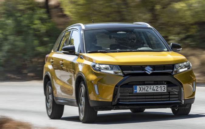 Το Suzuki Vitara στην ανανεωμένη έκδοση διατηρεί όλα τα στοιχεία που το ανέδειξαν σε διαχρονικό σημείο αναφοράς στην κατηγορία του. Test drive: Suzuki Vitara 1.4 Hybrid 48V AllGrip, Photo © DRIVE Media Group/Thanassis Koutsogiannis