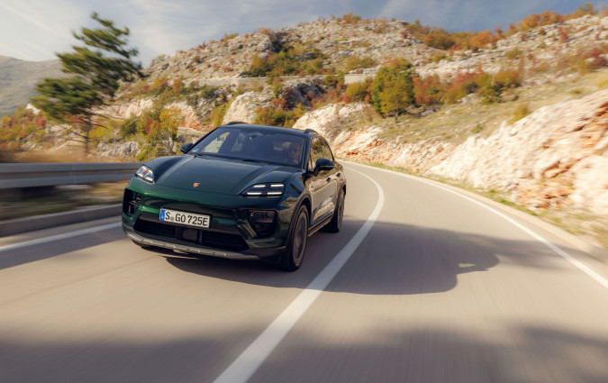 Με κορυφαία ποιότητα και τεχνολογία, η νέα Porsche Macan αποτελεί μια εξαιρετική προσθήκη στην κατηγορία των ηλεκτρικών SUV. Porsche Macan 4S