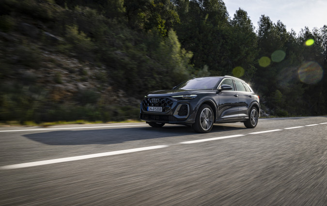 Το Audi Q5, με τιμή που ξεκινά από τις €69.980 για την έκδοση βενζίνης, είναι ήδη διαθέσιμο στην ελληνική αγορά. Test Drive Audi Q5 @ Malaga, Photo © Audi