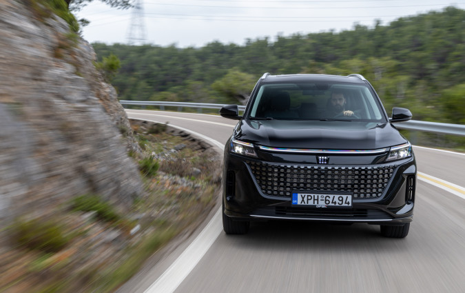 Test drive: DFSK E5 DE-i @ DRIVE Media Group/Θανάσης Κουτσογιάννης