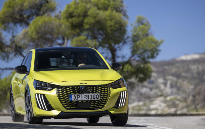 Peugeot 208 Hybrid 145 e-DCS6