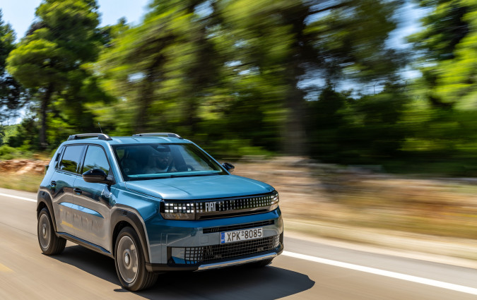 Με έντονη προσωπικότητα, ιταλική φινέτσα και λεπτομέρειες που παραπέμπουν στο αρχέτυπο του '80 το FIAT Grande Panda Hybrid είναι ένα από τα πιο ενδιαφέροντα B-crossover της αγοράς Test drive: FIAT Grande Panda Hybrid, Photo © DRIVE Media Group/Thanasis Koutsogiannis