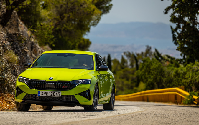 Škoda Octavia Grand Coupé RS / DRIVE Media Group/Θανάσης Κουτσογιάννης