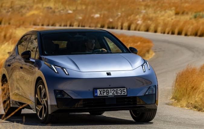 To Lynk & Co 02 δεν επιχειρεί να κερδίσει με υπερβολές το κοινό, αλλά με έναν ισορροπημένο συνδυασμό σχεδίασης, ποιότητας και επιδόσεων Test drive: Lynk & Co 02, Photo © DRIVE Media Group/Thanasis Koutsogiannis
