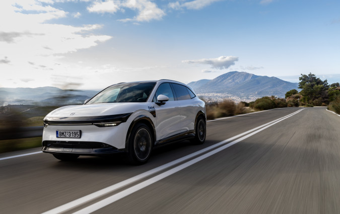 Test drive: Zeekr 7X Long Range, Photo © DRIVE Media Group/Thanassis Koutsogiannis