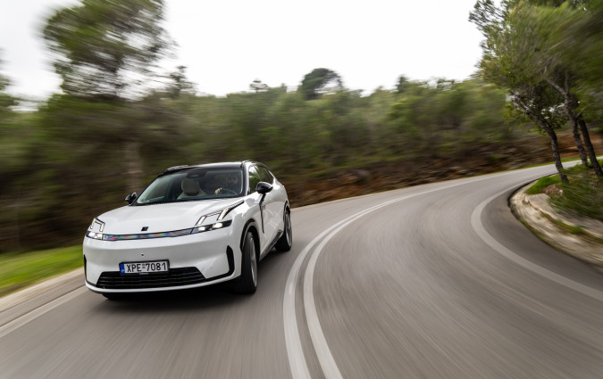 Test drive: Lynk & Co 08, Photo © DRIVE Media Group/Thanassis Koutsogiannis