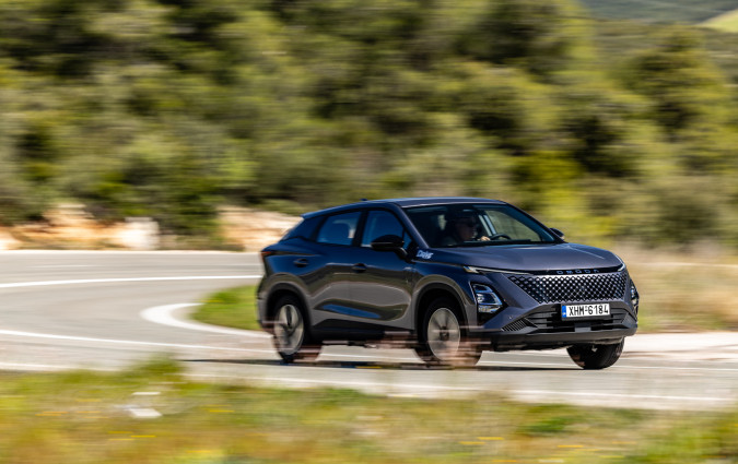 Test drive: Omoda 5 SHS-H Hybrid, Photo © DRIVE Media Group/Thanassis Koutsogiannis