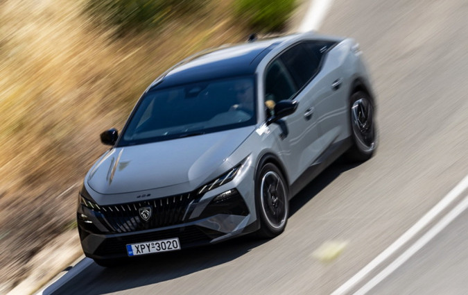 Test drive: Peugeot Ε-408, Photo © DRIVE Media Group/Thanassis Koutsogiannis