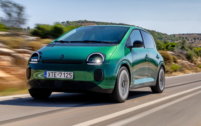 Test drive: Renault Twingo E-Tech, Photo © DRIVE Media Group/Thanassis Koutsogiannis