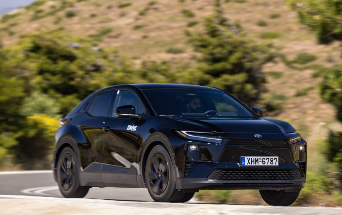 Test drive: Toyota C-HR+, Photo © DRIVE Media Group/Thanassis Koutsogiannis