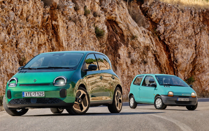 Renault Twingo I vs Renault Twingo IV, Photo © DRIVE Media Thanassis Koutsogiannis