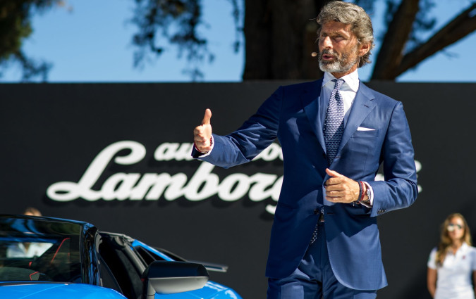 Τι αγοράζεις σε ένα υπεραυτοκίνητο; Συναίσθημα. Ε, τα ηλεκτρικά υστερούν σε σχέση με τα θερμικά. Lamborghini