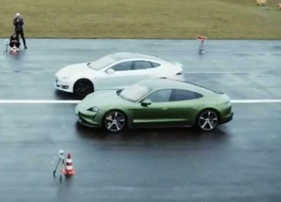 Κόντρα: Porsche Taycan Turbo S vs Tesla Model S P100D | Drive