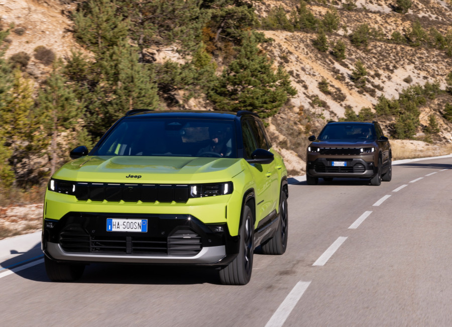 Δοκιμάζουμε στη Βαρκελώνη το νέο Jeep Compass: Νέοι ορίζοντες | Drive