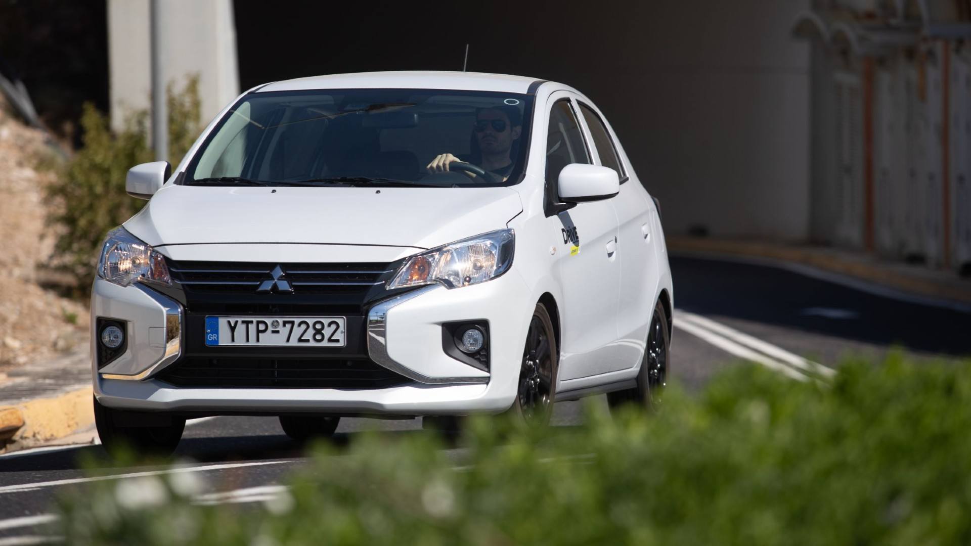 Test drive Mitsubishi Space Star 1.0 MIVEC Drive