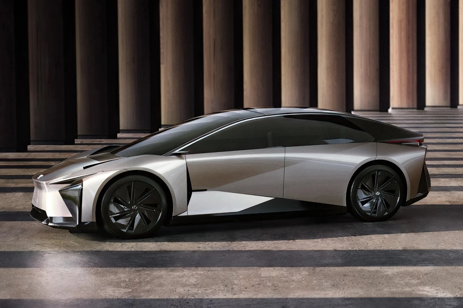 https://www.drive.gr/sites/default/files/styles/gallery/public/inline-images/lf-zc-064-16x9-jpg-Akio%20Toyoda.webp?itok=2QHh5uyq