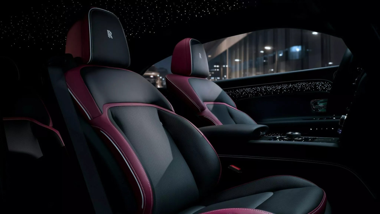 [Εικόνα: rolls-royce_spectre_black_badge-08.jpg?itok=MYqPHyVi]