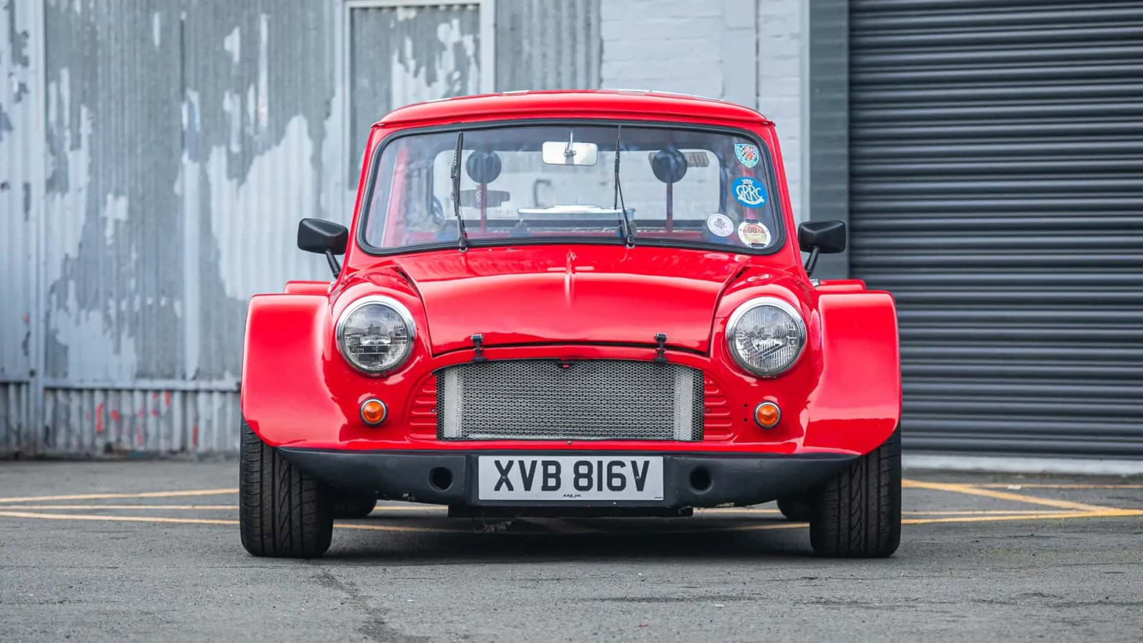 [Εικόνα: modified-mini-cooper-pickup-with-ford-v-...k=hkwoqOOx]
