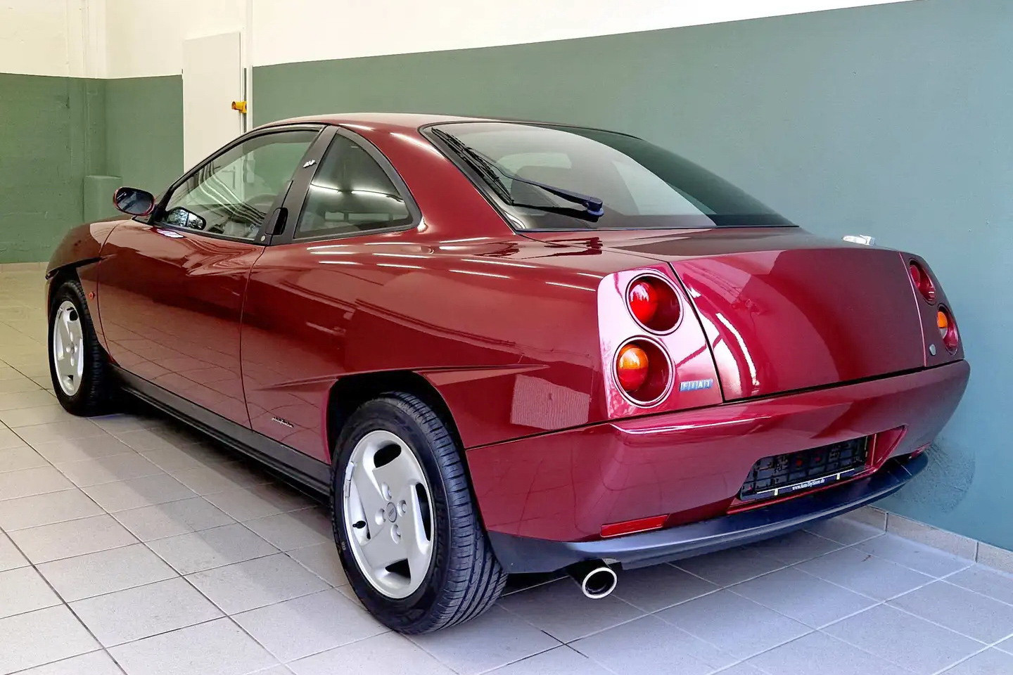 [Εικόνα: fiat_coupe_2.jpg?itok=Uy16IunN]