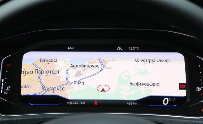 Volkswagen T-Roc 1.5 TSI test drive gallery | Drive