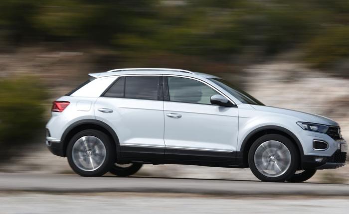 Volkswagen T-Roc 1.5 TSI test drive gallery | Drive