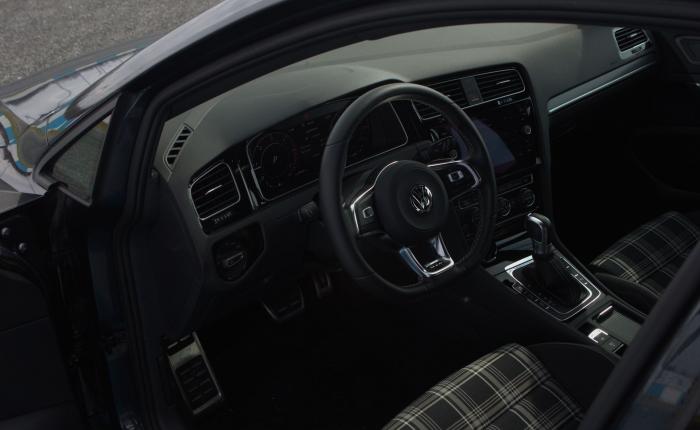 Αθήνα-Σέρρες με BMW i3s και VW Golf GTD | Drive