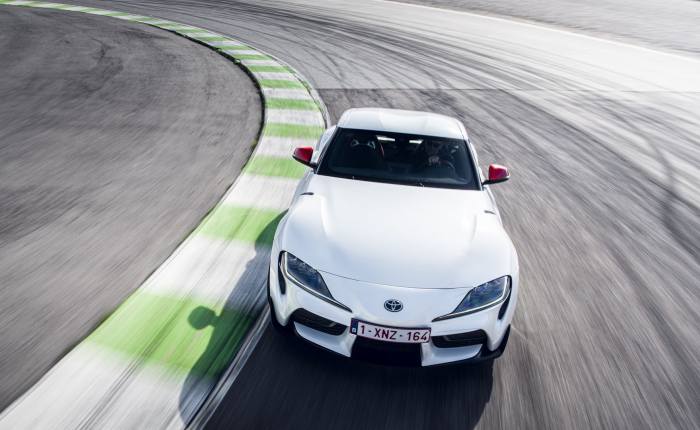 Toyota: Με τι τιμή έφερε τη νέα Supra στην Ελλάδα;