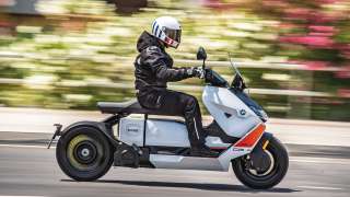 Test ride: BMW CE-04, Photo credits MOTO Magazine/Giorgos Niaounakis Test ride: BMW CE-04, Photo credits MOTO Magazine/Giorgos Niaounakis