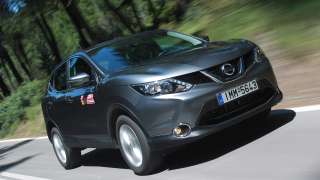 Nissan Qashqai 1.6 dCi CVT 2wd test drive, frontal view on the move- φωτογραφία Φωτεινή Πίμπα