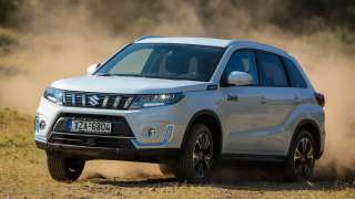 Test drive: Suzuki Vitara 1.5 Strong Hybrid AllGrip, Photo credits DRIVE Media Group/Thanassis Koutsogiannis Test drive: Suzuki Vitara 1.5 Strong Hybrid AllGrip, Photo credits DRIVE Media Group/Thanassis Koutsogiannis